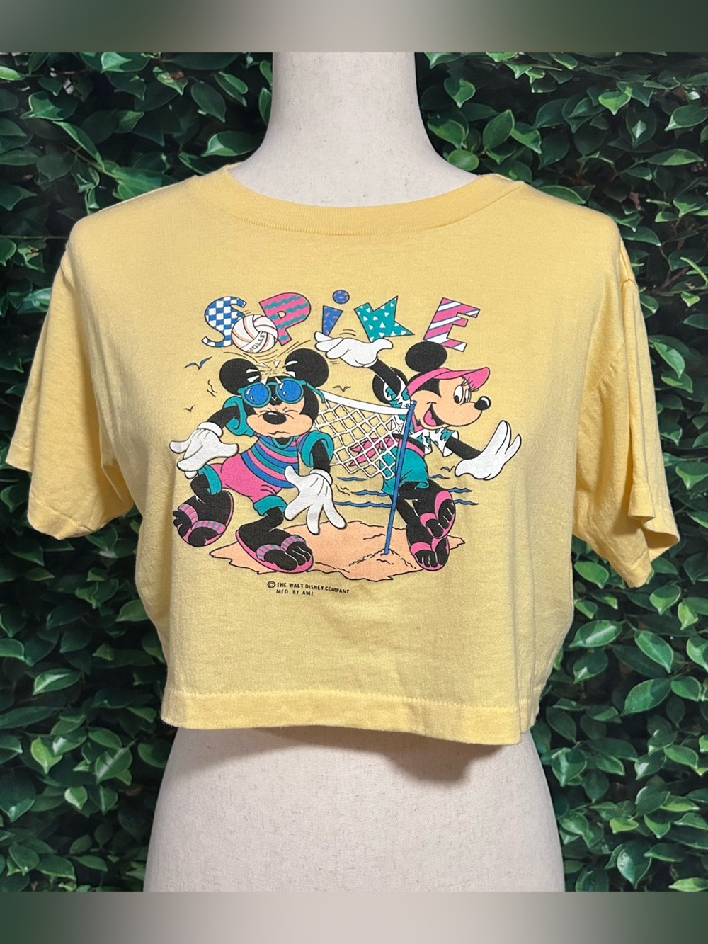 Vintage 80’s Disney T Shirt Cropped Single Stitch Made In USA Medium M RARE